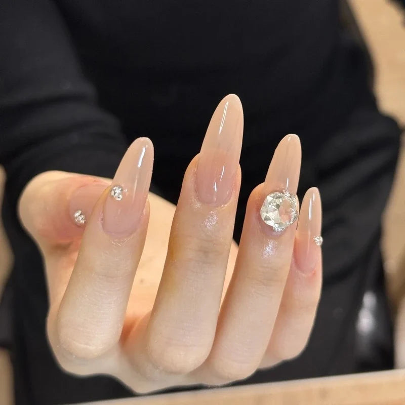 Everyday Nail Art Press-On Nails, 32 Designs — Cinnamon Nude Heart Crystal